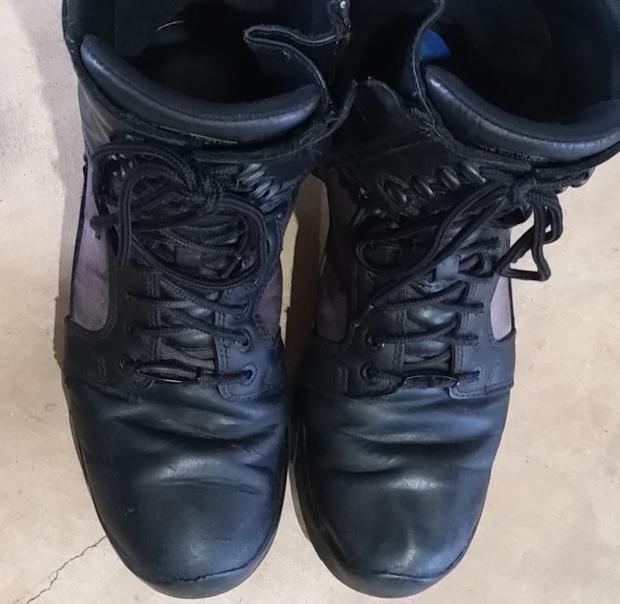 Boots%203-18%20b.jpg