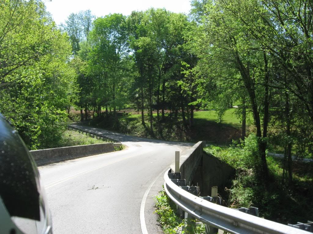 HWY136-STDSTNE021.jpg