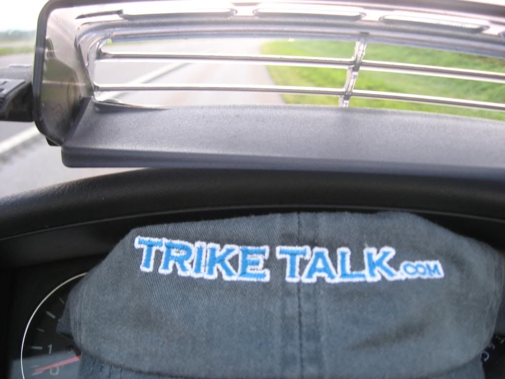 TrikeBreakfast006.jpg