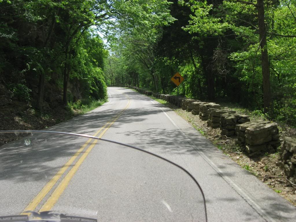 HWY136-STDSTNE088.jpg