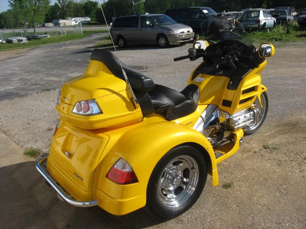 GoldWingTrike004.jpg