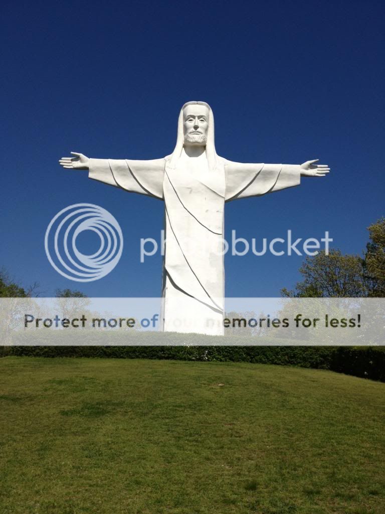 statue_zpsd2ad42ee.jpg
