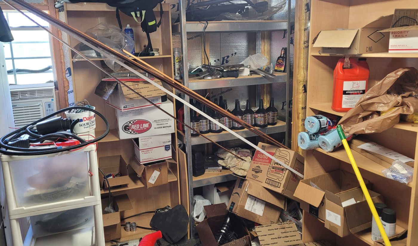 Shelves%202.jpg