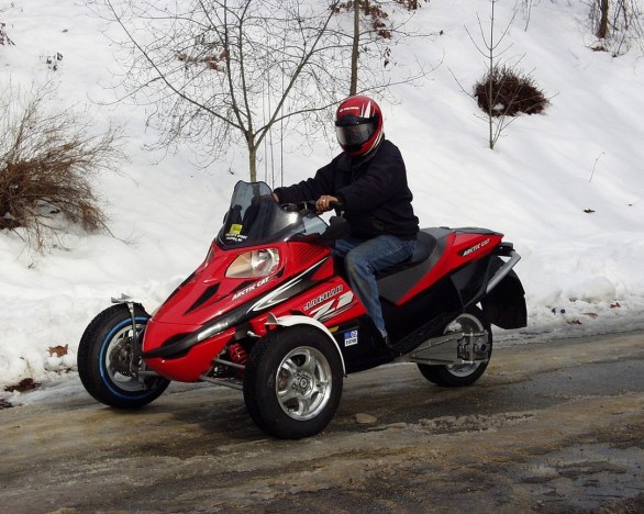streetlegalsledssnowmobileconversion3.jpg