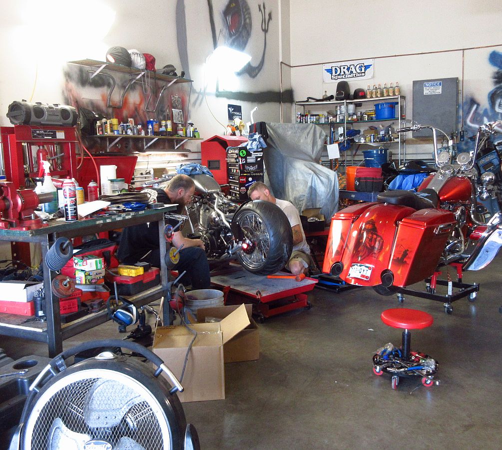 12-Shop.jpg