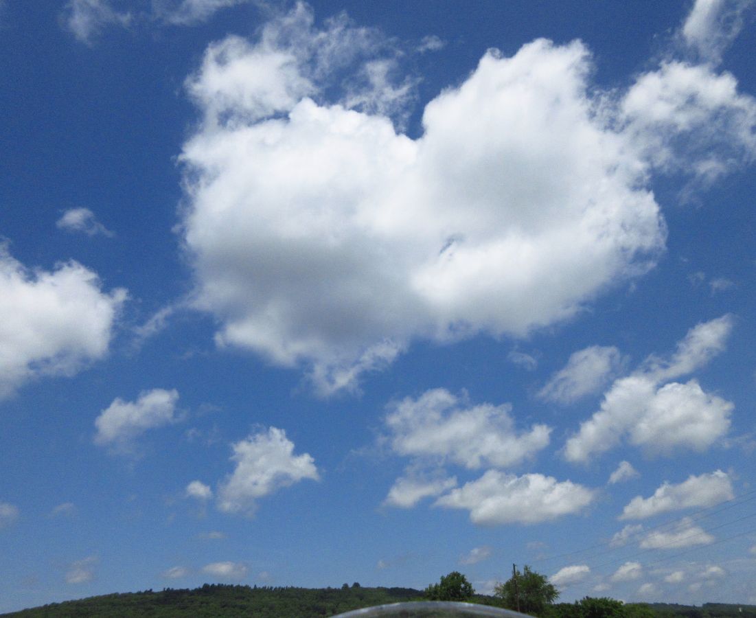 29-Cloud%20Pic.jpg