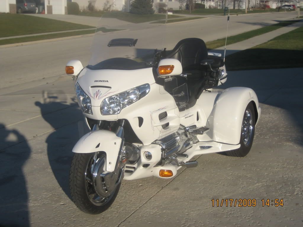 OUR2006GOLDWINGCHAMPIONTRIKE001.jpg