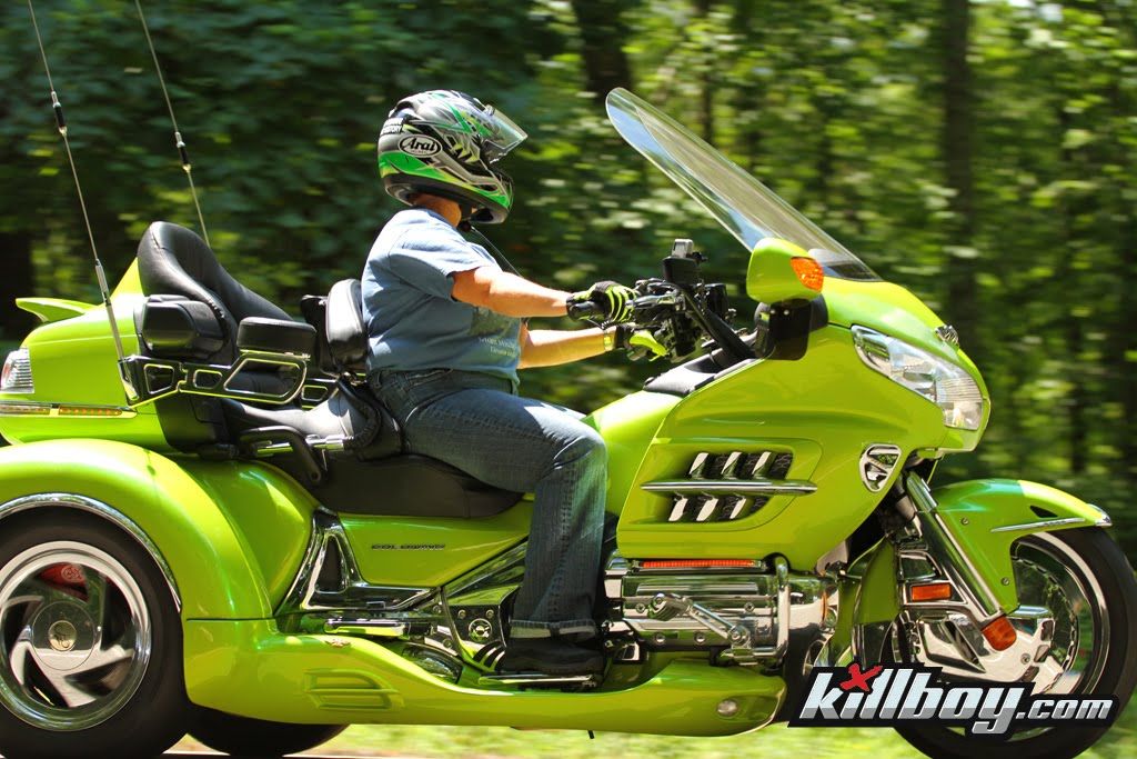 LimeGreenGL1800Trike.jpg