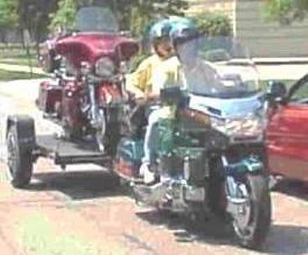 goldwing_trailer_harley_cropped_2-jpg.21890