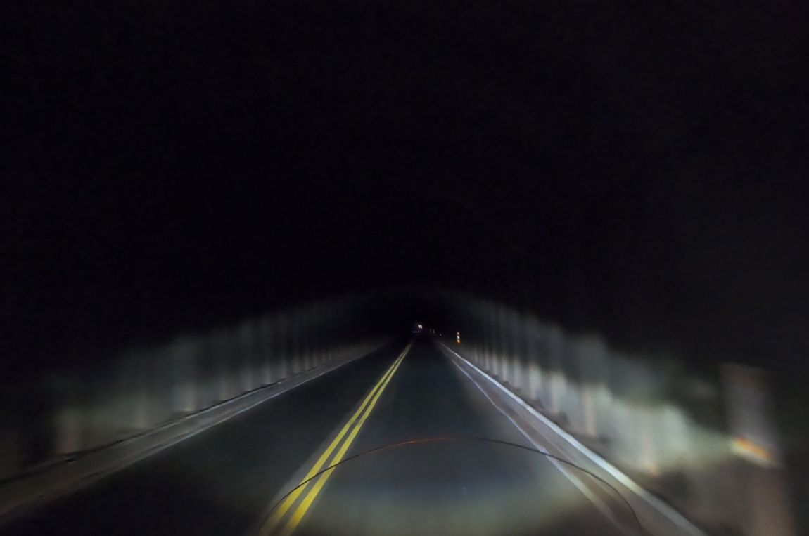 25%20no%20lights%20in%20tunnel.jpg