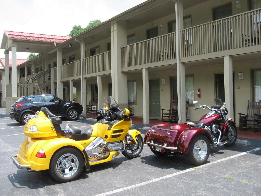 TRIKERALLY1003.jpg