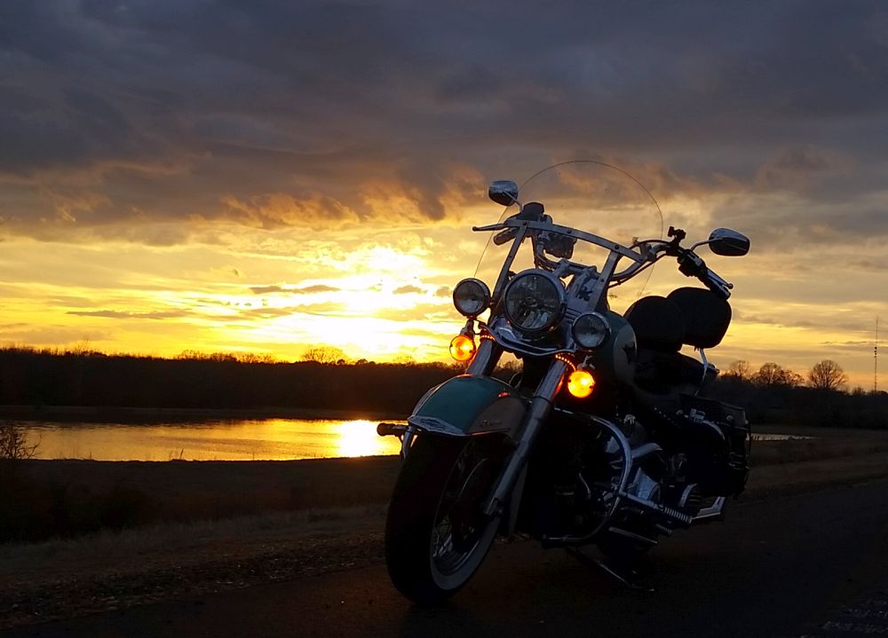 Softail%20Sunset_20180503.jpg