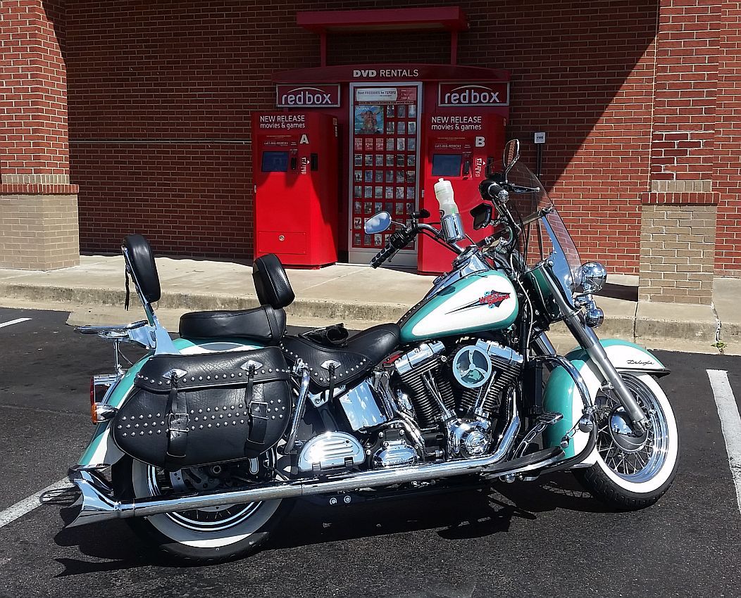 Softail%20Redbox_zpsqk1qsr9f.jpg