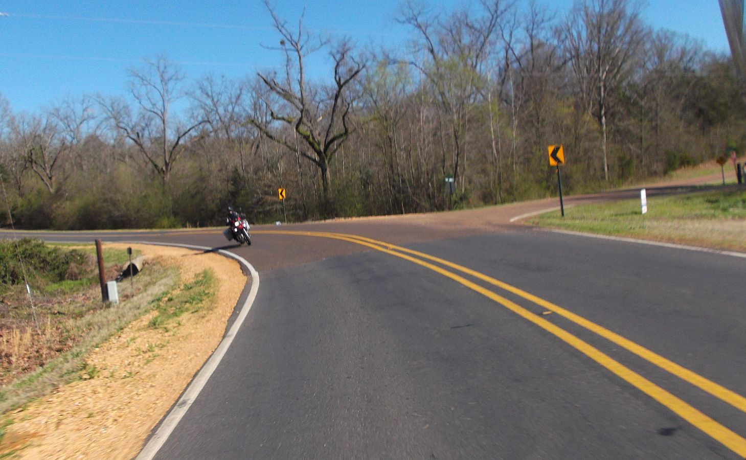 EvangelineCountryRoad_zpse0e9a548.jpg